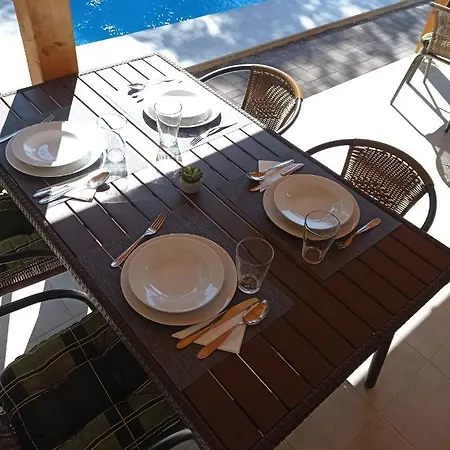 Relax Semesterbostad *